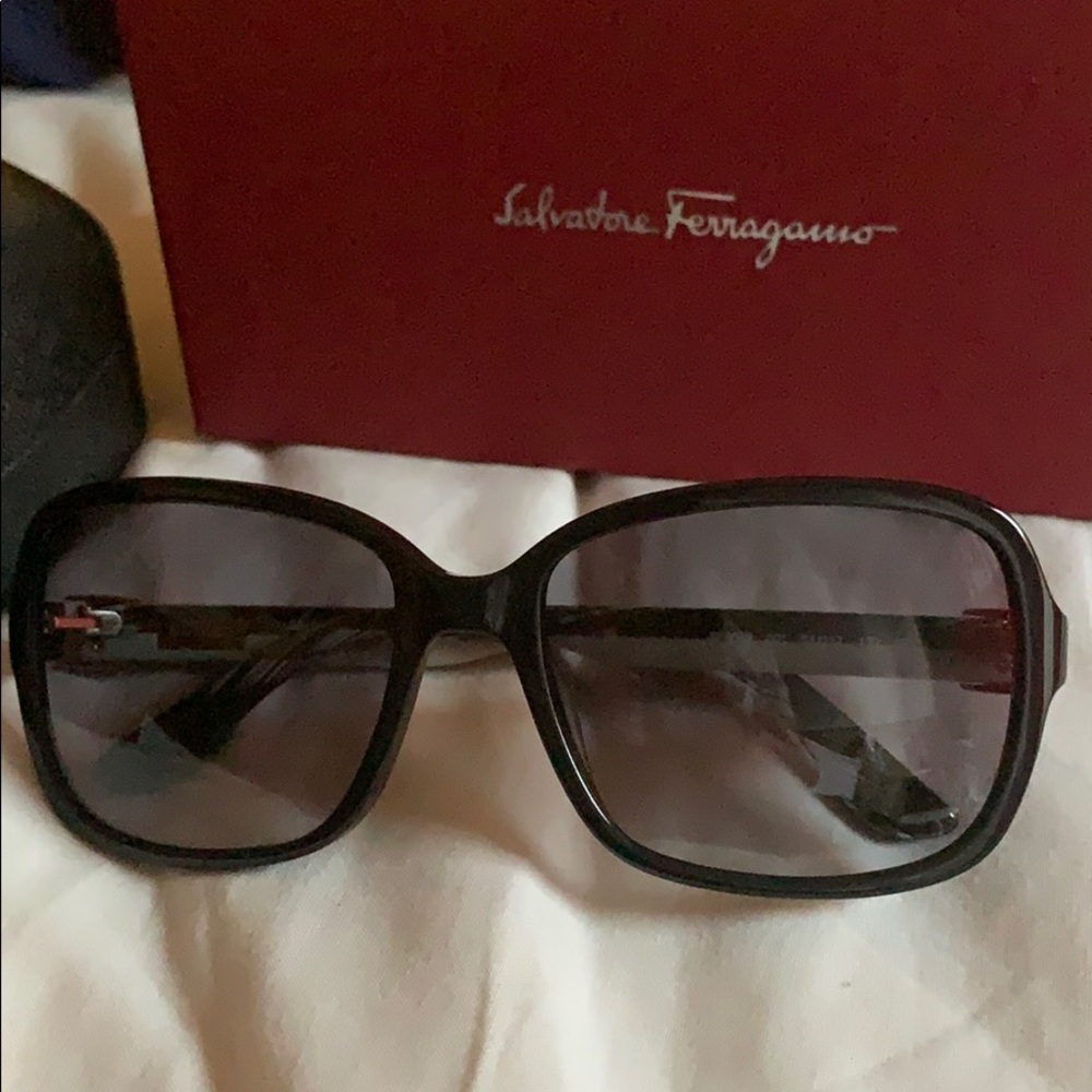 Salvadore Ferragamo sunglasses AUTHENTIC